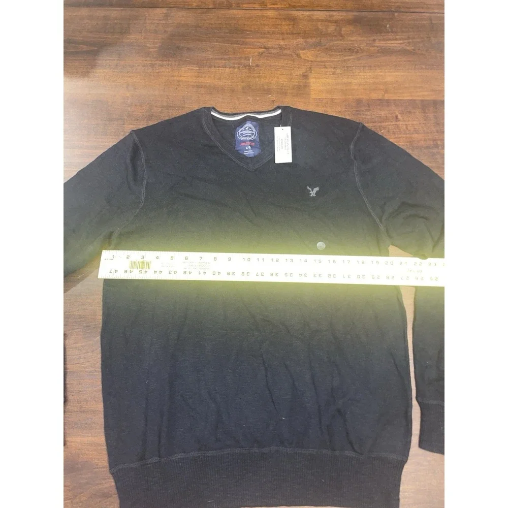 American Eagle Black V Neck Sweater Athletic Fit NWT - Size Large - Picture 6 of 6